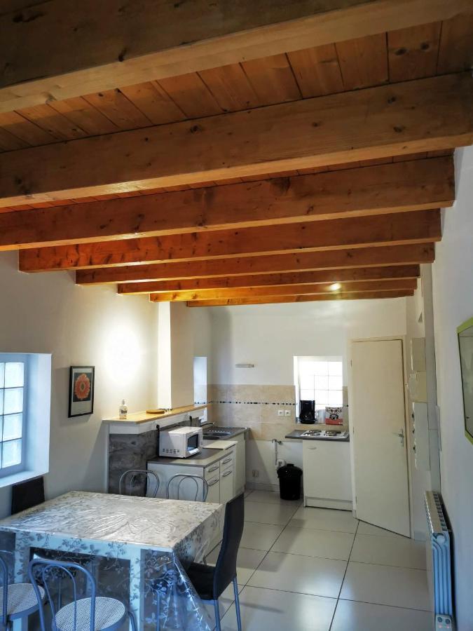 Appartement 4-6 Personnes A Proximite Des Stations Et Grands Cols Saint Avre la Chambre Bagian luar foto
